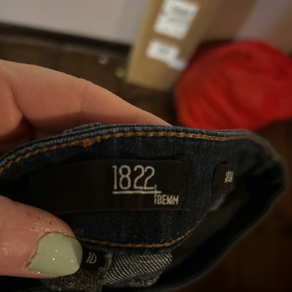 1822 Brand Adrianna Skinny Jeans - Picture 6 of 7